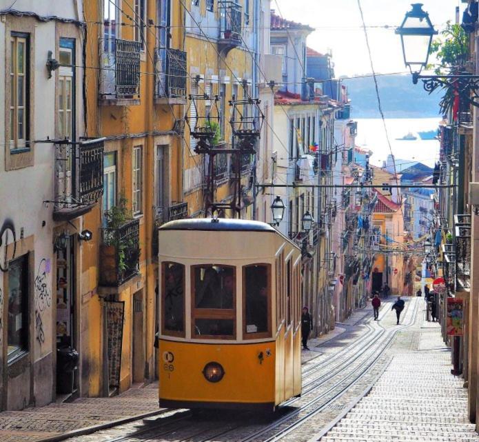 Sm2 Romantic Home By The Gardens Pr Real & Bairro Alto Lisbon Exterior photo
